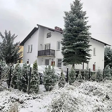 Przytulne U Julii Хостел *